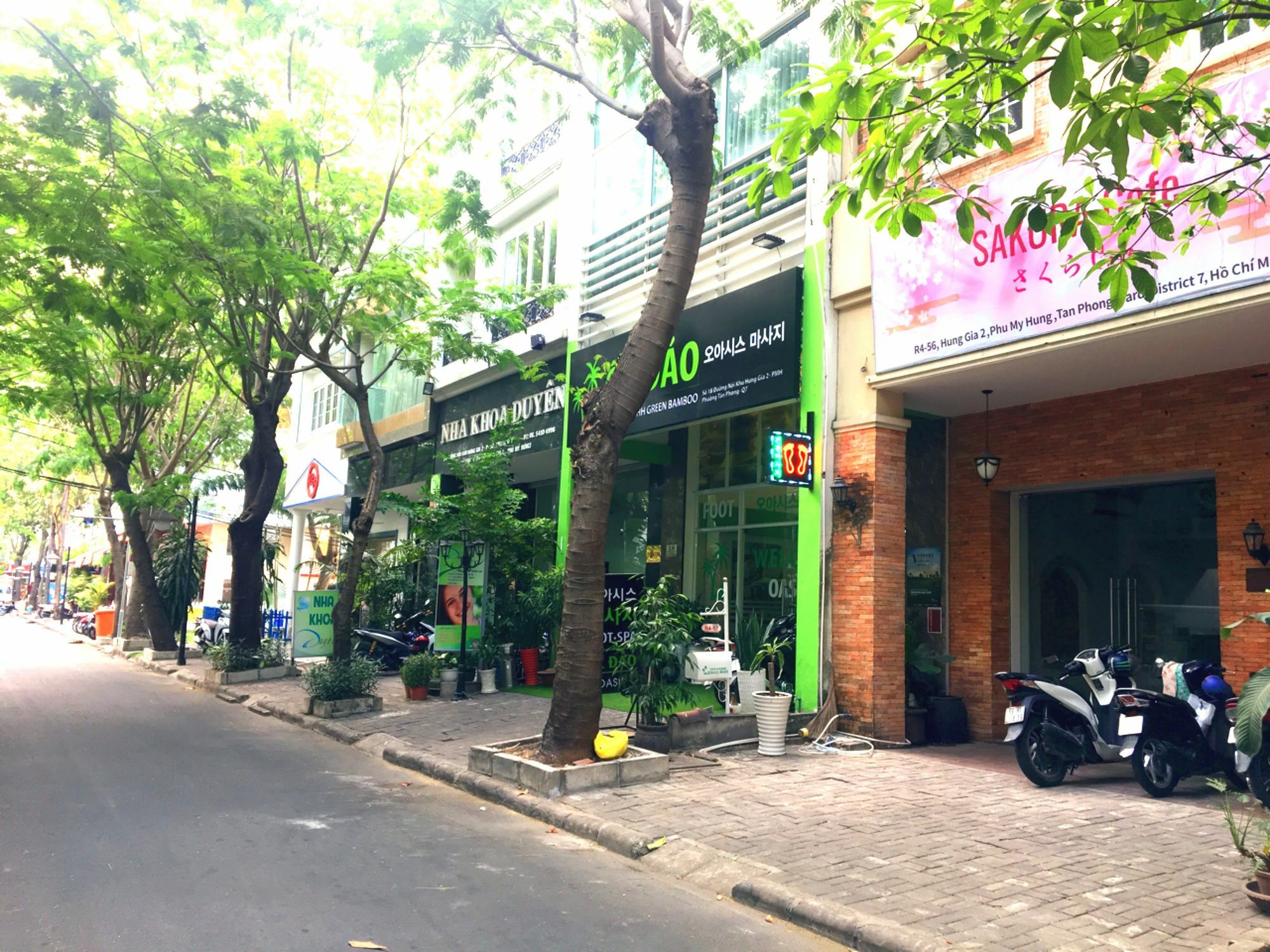 Апартаменты Sakura Cafe Хошимин Экстерьер фото